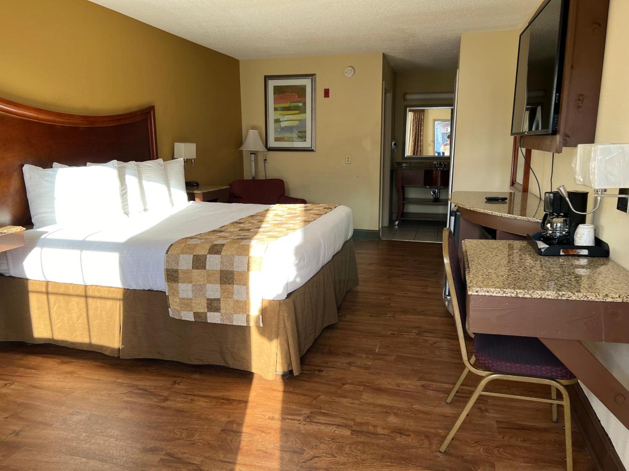 لومبيرتون، كارولاينا الشمالية Atkinson Inn & Suites المظهر الخارجي الصورة