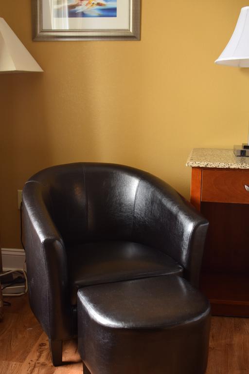 لومبيرتون، كارولاينا الشمالية Atkinson Inn & Suites المظهر الخارجي الصورة