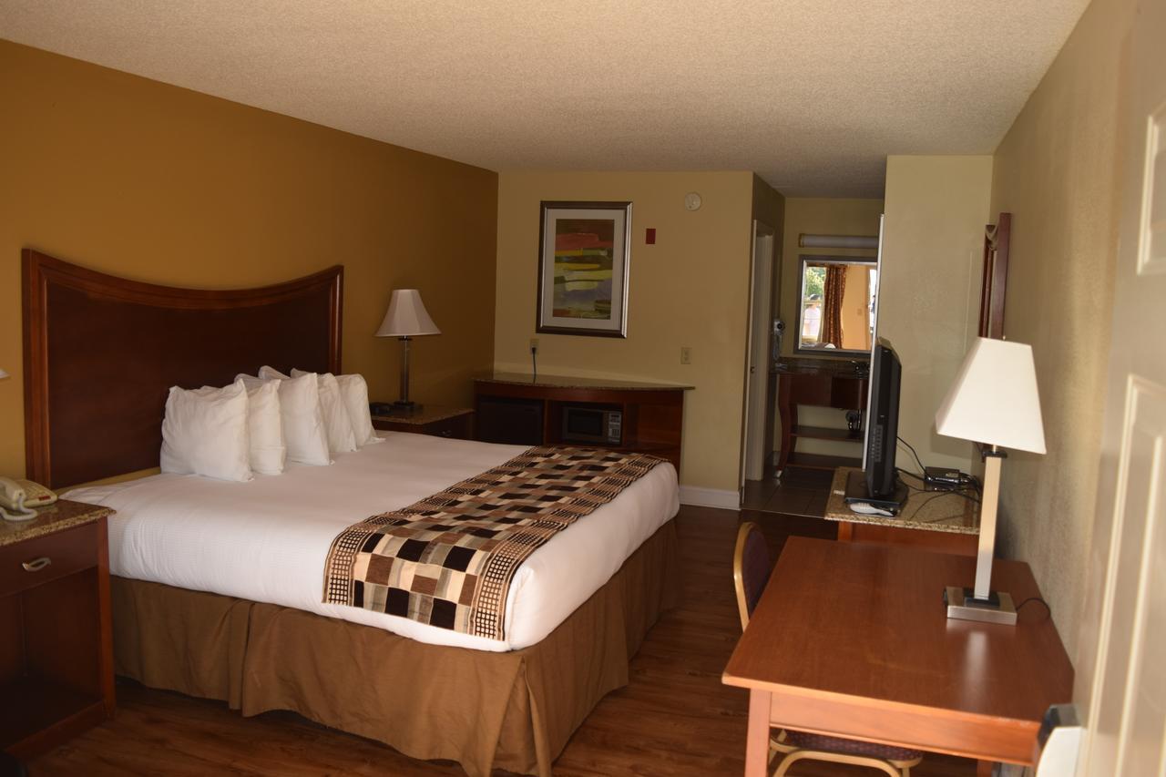 لومبيرتون، كارولاينا الشمالية Atkinson Inn & Suites المظهر الخارجي الصورة