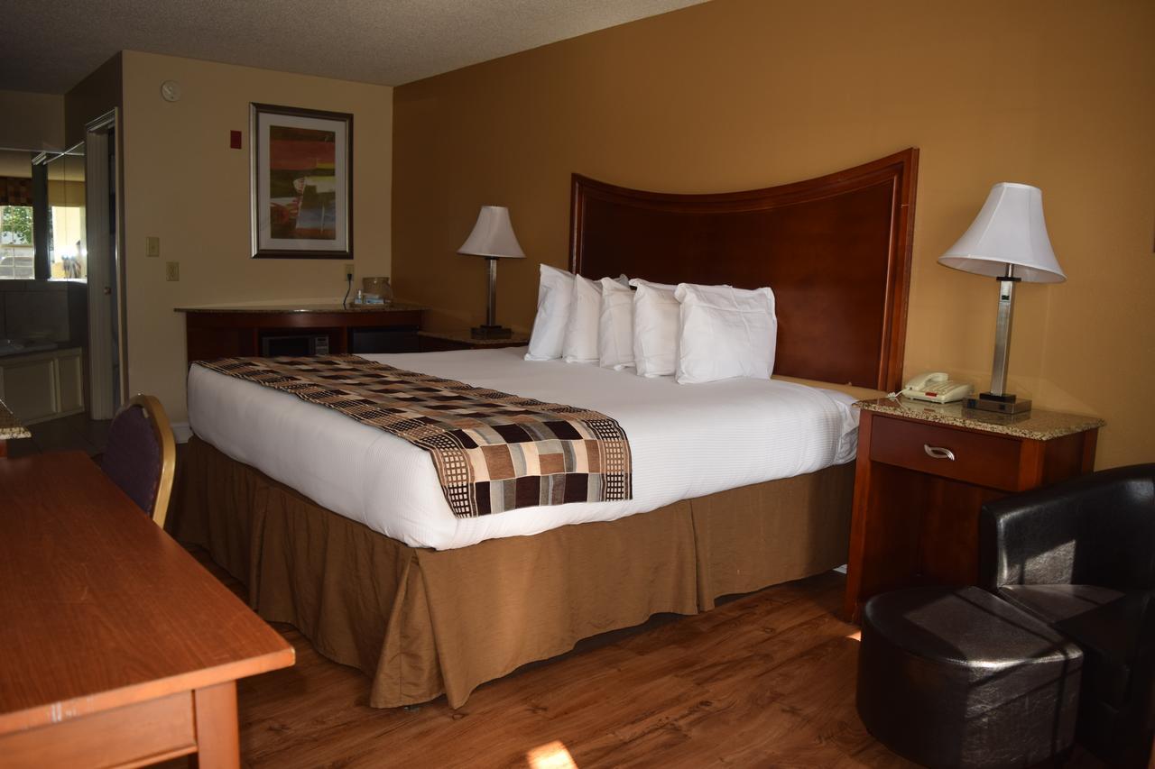 لومبيرتون، كارولاينا الشمالية Atkinson Inn & Suites المظهر الخارجي الصورة