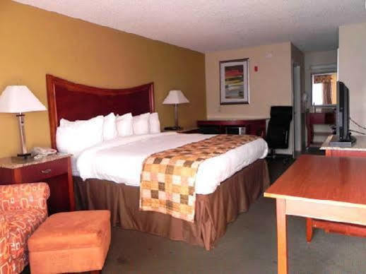 لومبيرتون، كارولاينا الشمالية Atkinson Inn & Suites المظهر الخارجي الصورة