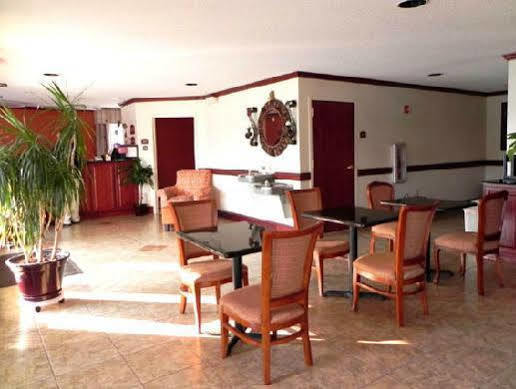 لومبيرتون، كارولاينا الشمالية Atkinson Inn & Suites المظهر الخارجي الصورة